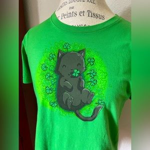 Woot! Medium Black Clover Lucky 🍀 Cat Tee